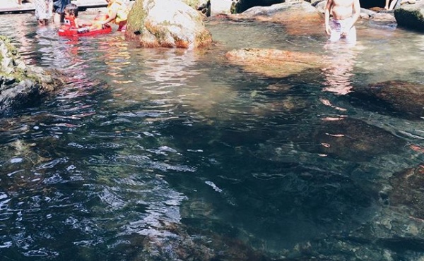 野河内渓谷の川