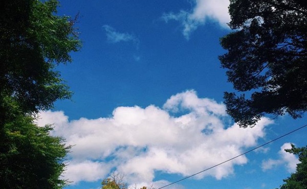 めっちゃ青い空